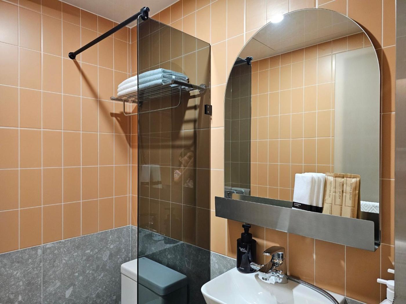 Huga Inn Сеул Экстерьер фото