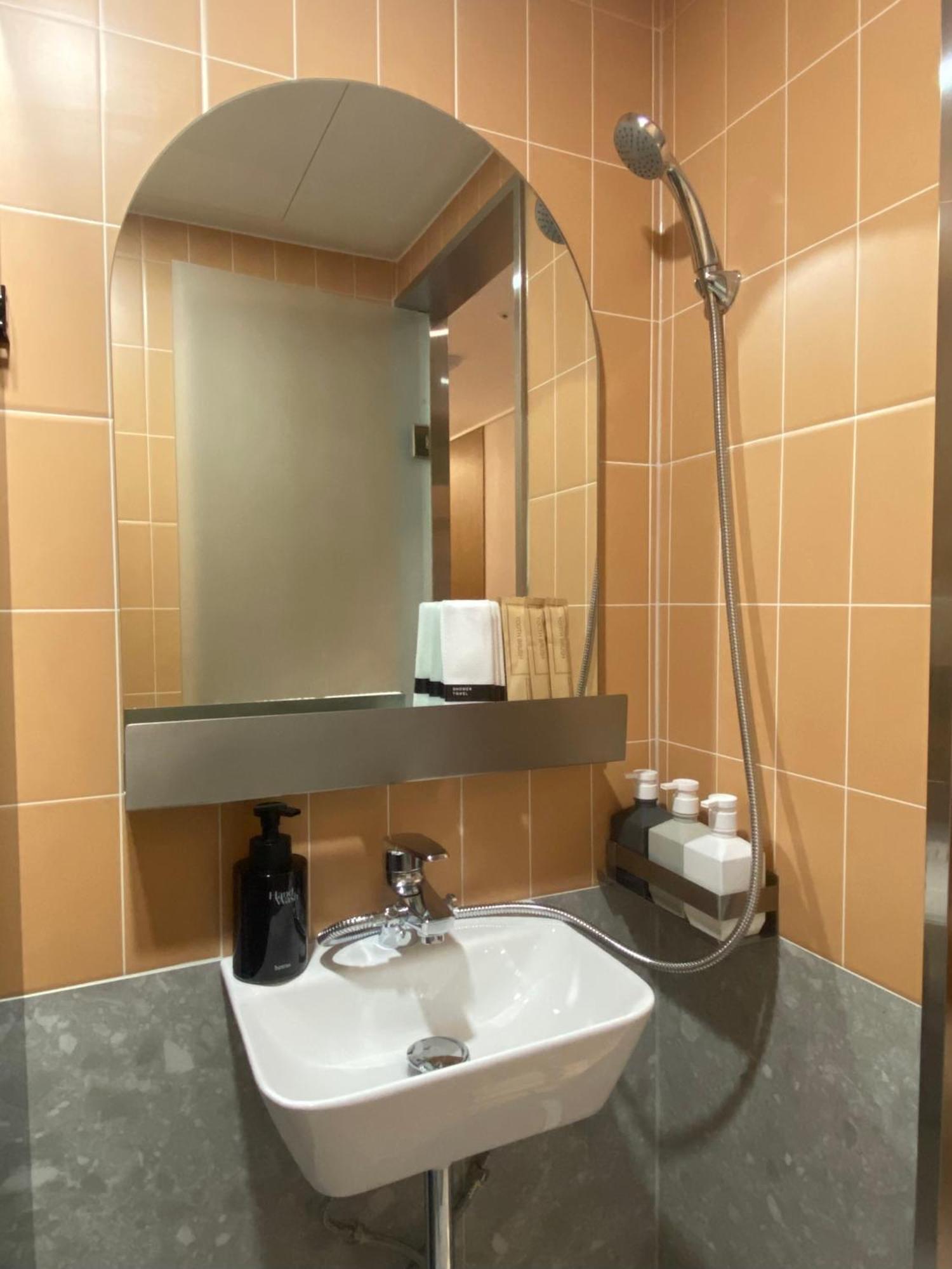 Huga Inn Сеул Экстерьер фото