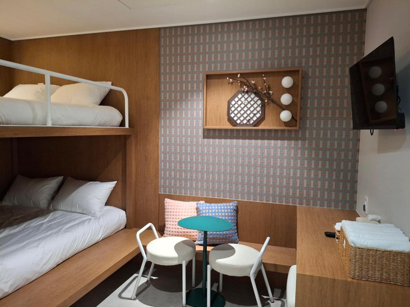 Huga Inn Сеул Экстерьер фото