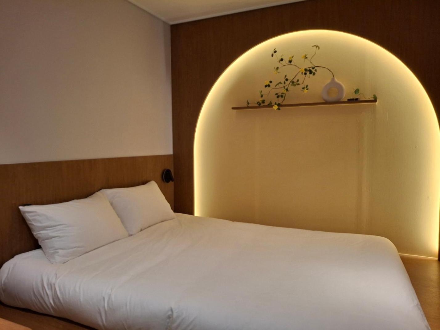 Huga Inn Сеул Экстерьер фото